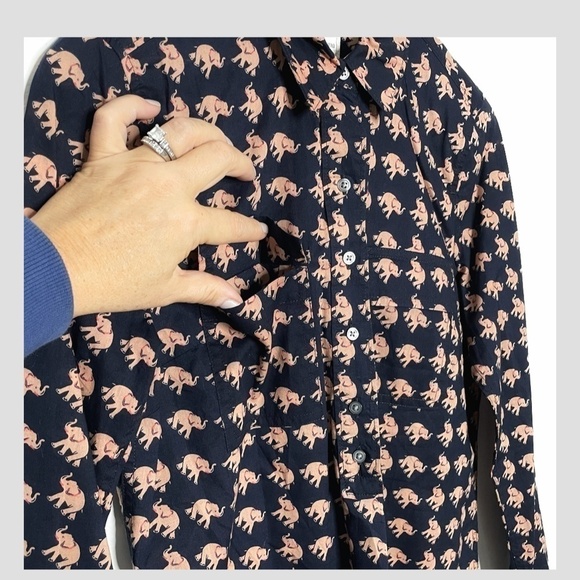 GAP Fitted Boyfriend Shirt Elephant Motif Navy 100% Cotton Popover Button Detail - Picture 6 of 9